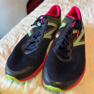 New Balance Racing 1400v6 Womens Pre-owned Blue & pink Sneakers- sz. 10.5